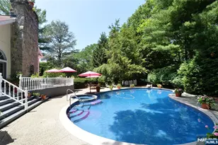 306 Windham Ct, Wyckoff Township, NJ 07481 - Photo 3
