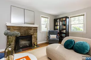 199 Stonehouse Rd, Bloomfield, NJ 07028 - Photo 9