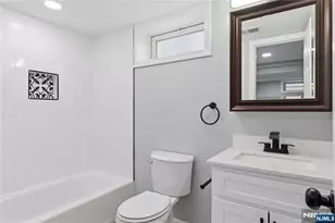 77 Lakeside Ave, Pompton Lakes, NJ 07442 - Photo 19