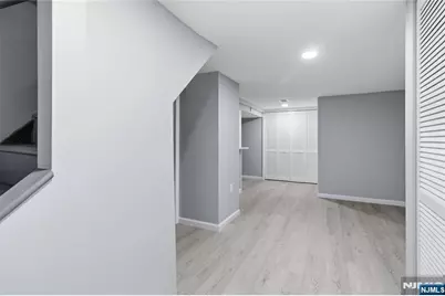 77 Lakeside Avenue, Pompton Lakes, NJ 07442 - Photo 15