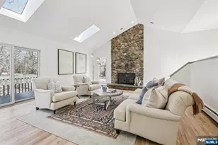 11 Carlough Rd, Upper Saddle River, NJ 07458 - Photo 5