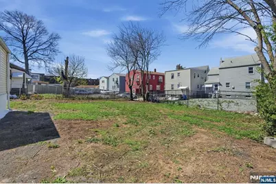 325 Schley Street, Newark, NJ 07112 - Photo 37