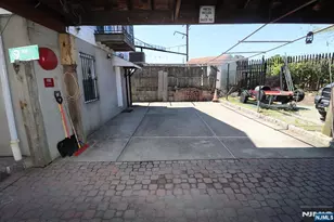 15 Garibaldi Ave, Newark, NJ 07114 - Photo 25