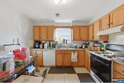 141 Schuyler Avenue, Newark, NJ 07112 - Photo 7