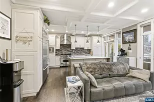 119 Hudson Cove, Edgewater, NJ 07020 - Photo 9