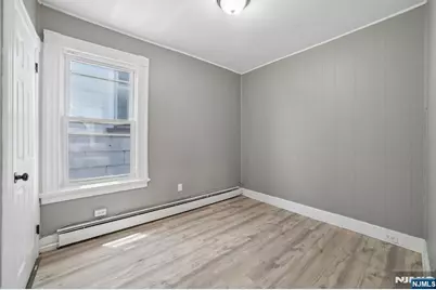 7 Belle Avenue, Paterson, NJ 07522 - Photo 9