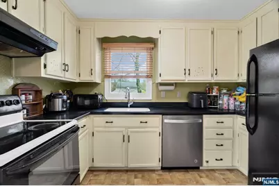 140 Papscoe Road, West Milford, NJ 07421 - Photo 21