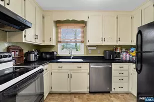 140 Papscoe Rd, West Milford, NJ 07421 - Photo 21