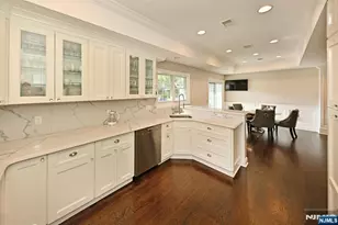 40 Plymouth Rd, Hillsdale, NJ 07642 - Photo 9