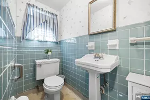 291 S Chestnut St, Washington Township, NJ 07676 - Photo 19
