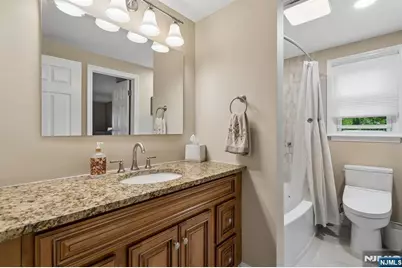 60 Edgemere Road, Livingston, NJ 07039 - Photo 27