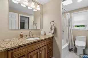60 Edgemere Rd, Livingston, NJ 07039 - Photo 27