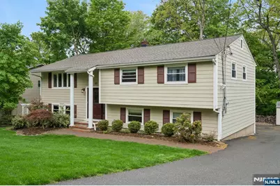 60 Edgemere Road, Livingston, NJ 07039 - Photo 1