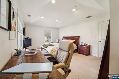 123 Levinberg Lane, Wayne, NJ 07470 - Photo 13