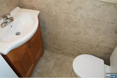 62 Reid Avenue, Bergenfield, NJ 07621 - Photo 11