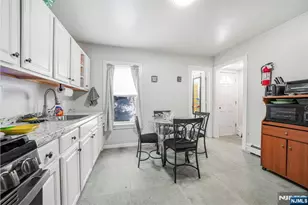 418 10th St, Newark, NJ 07103 - Photo 9