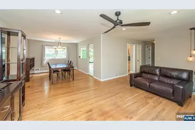 6 Beaumont Place, Hanover Township, NJ 07981 - Photo 3