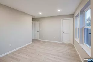 54 Holland St, Newark, NJ 07103 - Photo 19