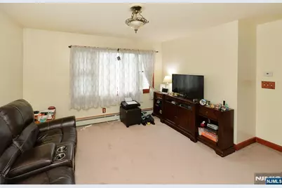 11-01 1st Street, Fair Lawn, NJ 07410 - Photo 9