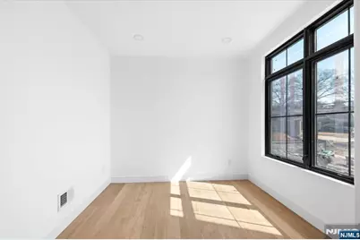 150 Howland Avenue, River Edge, NJ 07661 - Photo 11
