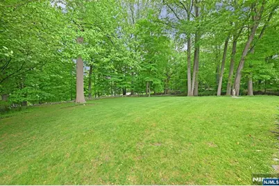 16 Knollwood Road, Upper Saddle River, NJ 07458 - Photo 35