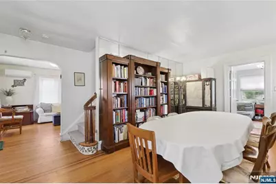 290 Winthrop Road, Teaneck Township, NJ 07666 - Photo 5