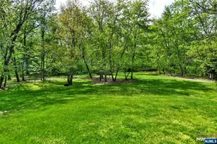 962 Arapaho Trail, Franklin Lakes, NJ 07417 - Photo 5