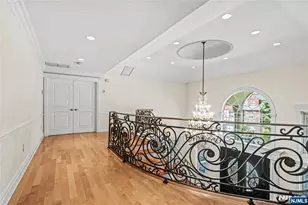 512 Winterburn Grove, Cliffside Park, NJ 07010 - Photo 13
