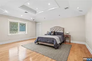 512 Winterburn Grove, Cliffside Park, NJ 07010 - Photo 19