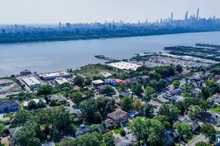 512 Winterburn Grove, Cliffside Park, NJ 07010 - Photo 31