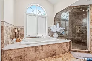 512 Winterburn Grove, Cliffside Park, NJ 07010 - Photo 15