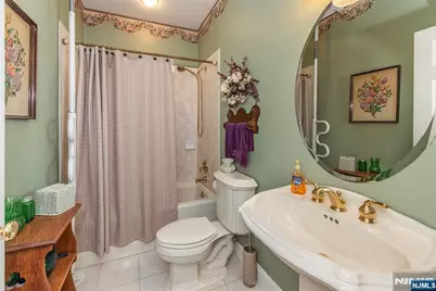 37 Thomas, Wayne, NJ 07470 - Photo 29