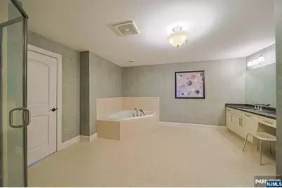 1302 The Plaza 1302 #1302, Tenafly, NJ 07670 - Photo 21