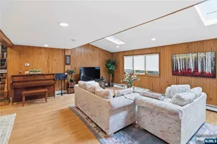 7 Keith Pl, Glen Rock, NJ 07452 - Photo 9