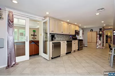 33 Randolph Street, Park Ridge, NJ 07656 - Photo 25
