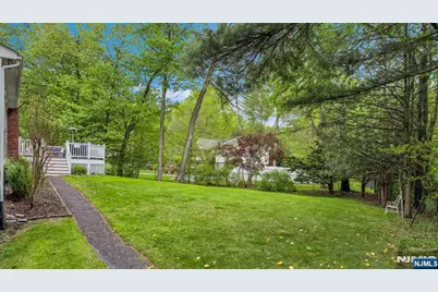 468 Manchester Way, Wyckoff Township, NJ 07481 - Photo 35
