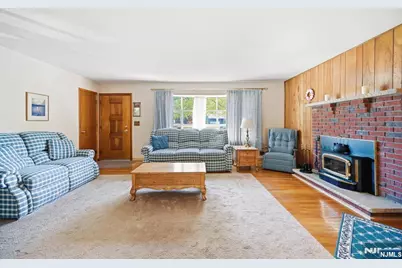 90 McNomee Street, Oakland, NJ 07436 - Photo 7