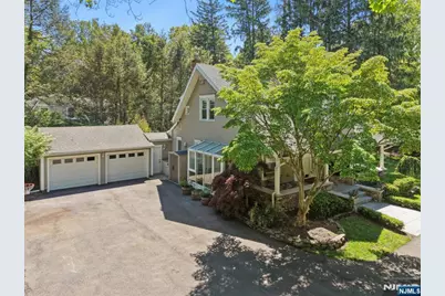 42 Hillside Avenue, Upper Saddle River, NJ 07458 - Photo 35