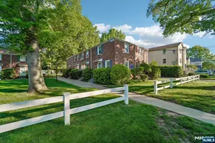 230 Lafayette Pl 4D, Englewood, NJ 07631 - Photo 3