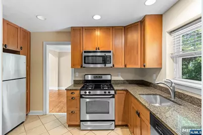 243 Van Nostrand Avenue, Englewood, NJ 07631 - Photo 9