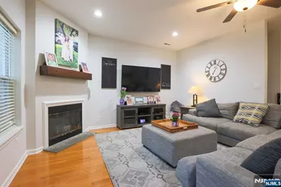 8409 Brittany Drive, Wayne, NJ 07470 - Photo 17