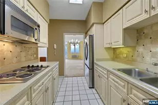 10 Smith Manor Blvd 804, West Orange Township, NJ 07052 - Photo 15