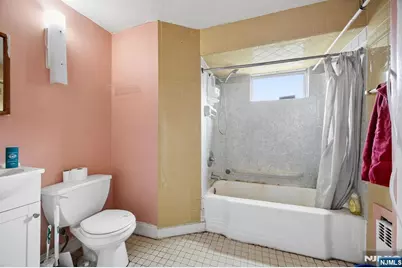 86 Llewellyn Avenue, Hawthorne, NJ 07506 - Photo 17