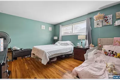 86 Llewellyn Avenue, Hawthorne, NJ 07506 - Photo 7