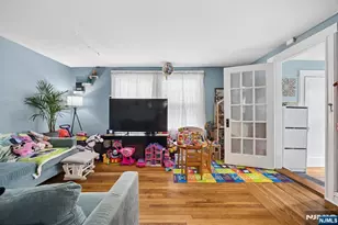 86 Llewellyn Ave, Hawthorne, NJ 07506 - Photo 3