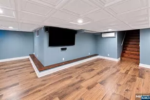 7 Wayland Dr, Verona, NJ 07044 - Photo 23