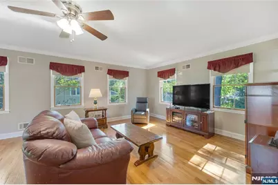 678 Millbrook Road, River Edge, NJ 07661 - Photo 13