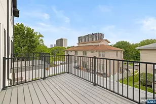 332 12th Street A, Palisades Park, NJ 07650 - Photo 5