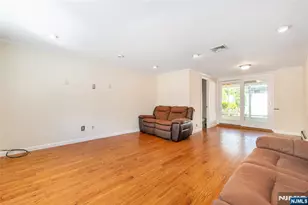 8 Pershing St, Emerson, NJ 07630 - Photo 11