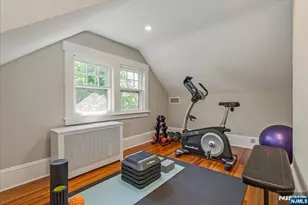 221 Christopher St, Montclair, NJ 07042 - Photo 33